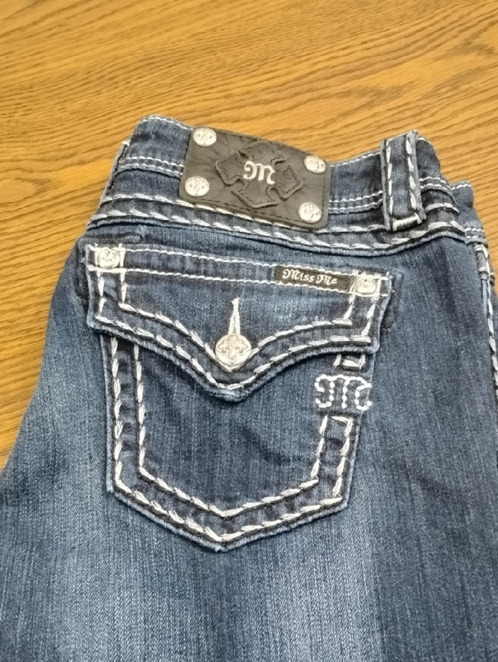 Miss Me Indigo Bootcut Jeans with White Stitching, Sz 30 - Picture 3 of 12
